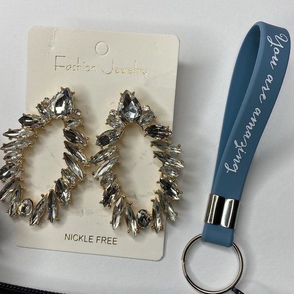 LAST ACT! Fashion Geometric Alloy Diamond-Encrusted  Earrings & More Bundle - Picture 10 of 11